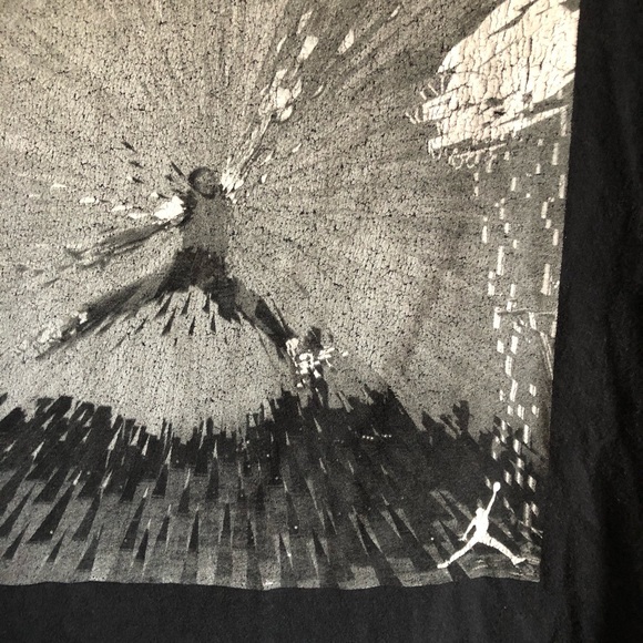 🌻Michael Jordan size large graphic tee - Picture 3 of 6
